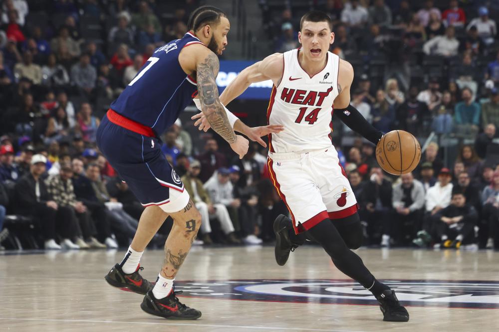 但由于阵容 但由于阵容